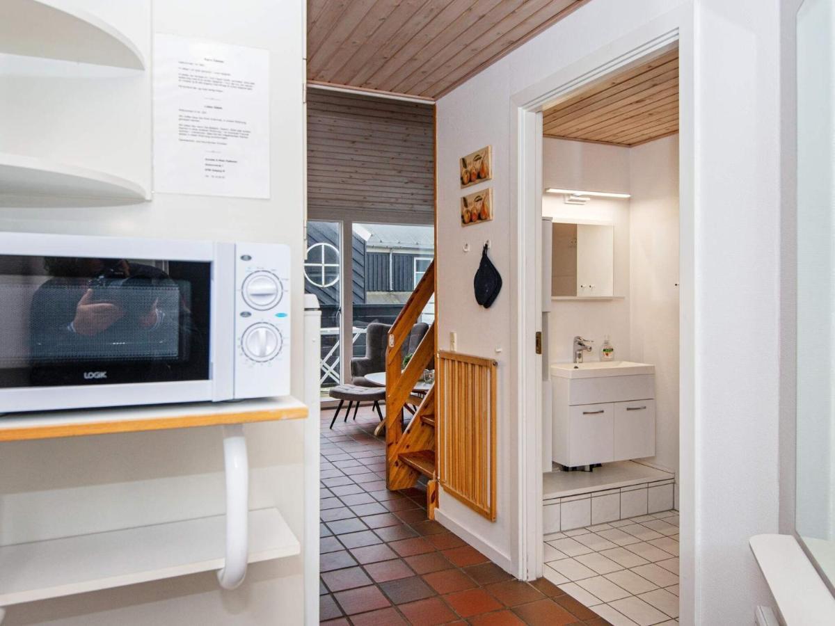 6 Person Holiday Home In Fan Fanø Exteriör bild