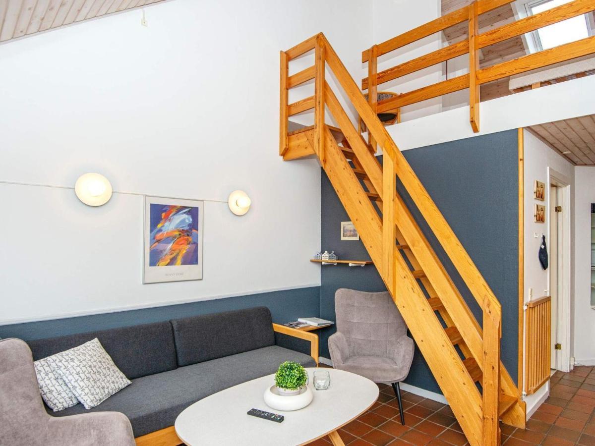 6 Person Holiday Home In Fan Fanø Exteriör bild